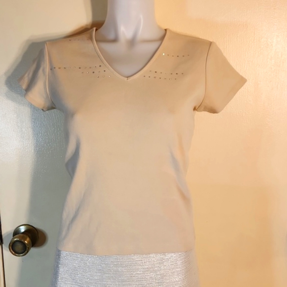 Women's The Limited V-Neck Cream Short Sleeve T W/ Rhinestone Accents Size M
